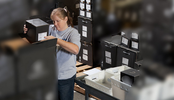 Fulfilling industrial lights order at distribution center